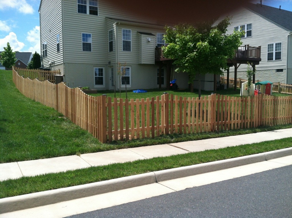 Pickett Fence Dip Top